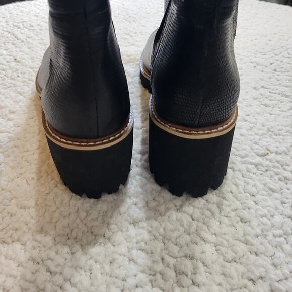 New DV by Dolce Vita Rielle Lug Sole Chelsea Boot Black Women size 10 - Picture 4 of 6